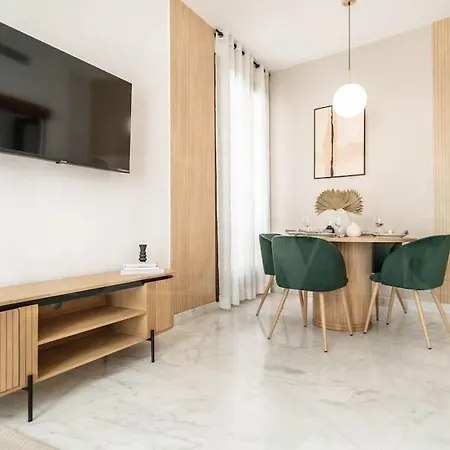 And Support - Charitable By Rems Apartment Malaga
